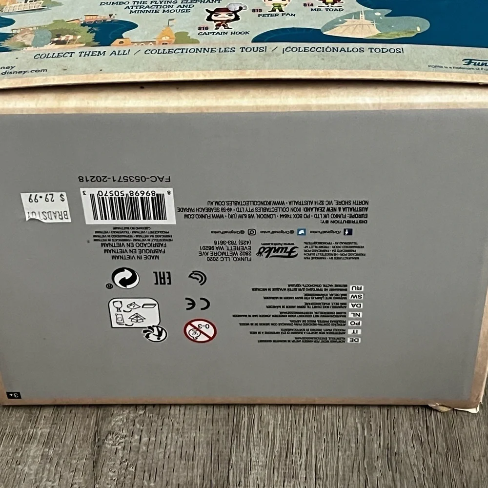 Funko Disneyland Mickey Mouse riding Dumbo Gray elephant #92